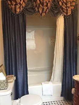 Boggs Mansion Hotel Pittsburgh