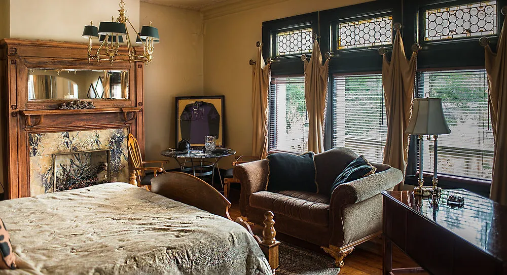 Boggs Mansion Hotel Pittsburgh